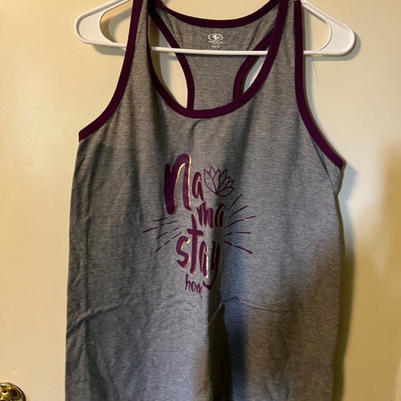 Workout Tank - Picture 2 of 4